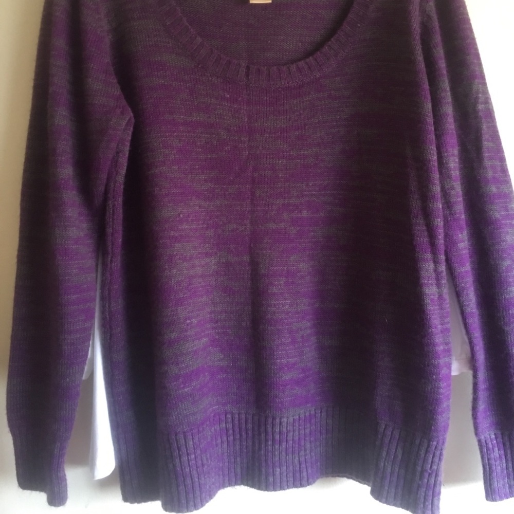Miss tuna sweater